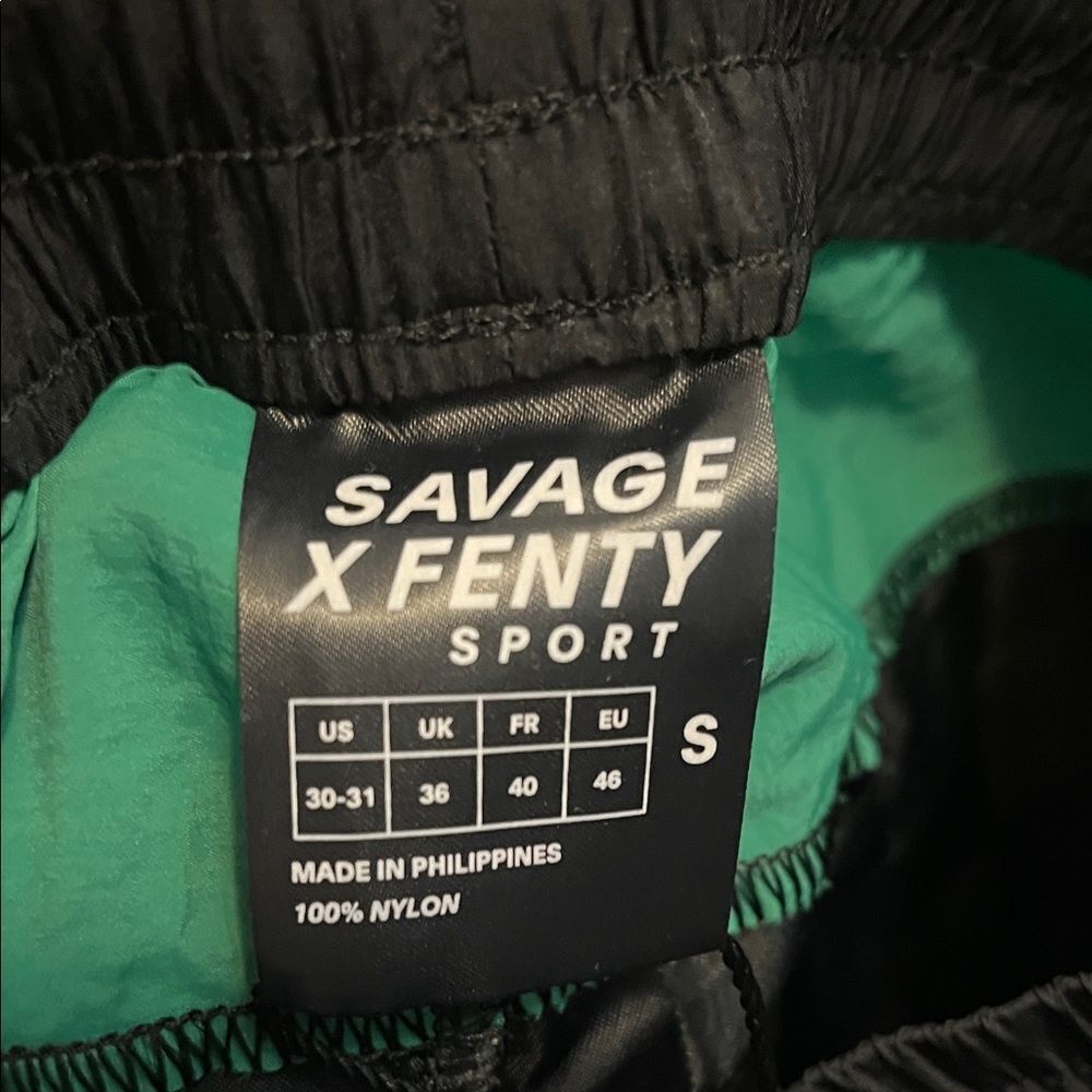 Savage X Fenty Sport Changeover Jogger Checkered Black Green Pants Modern NWT - Picture 8 of 13